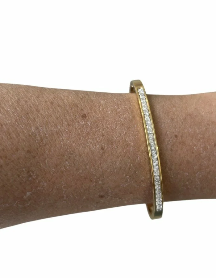 Pulsera de acero. Pulsera de acero.