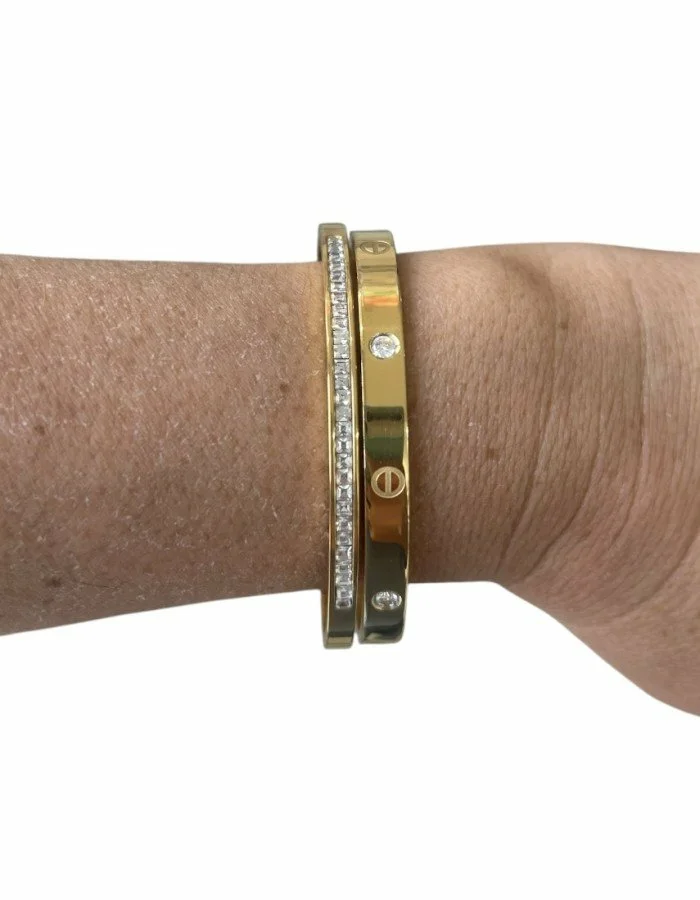 Pulsera de acero. Pulsera de acero.