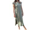 Vestido básico . Vestido básico .