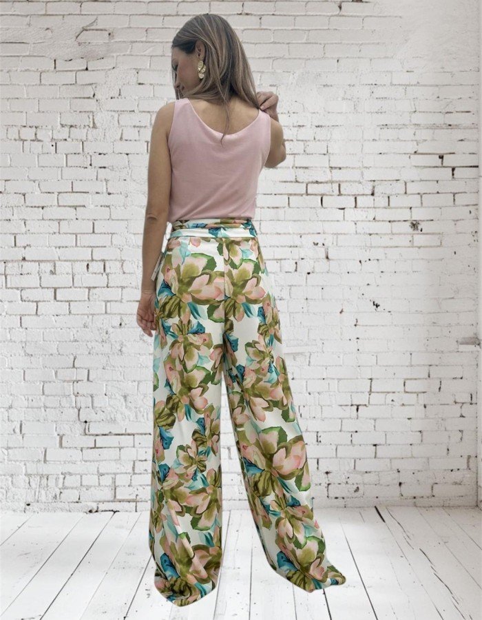 PANTALON PATA ANCHA LOREN TONO VERDE